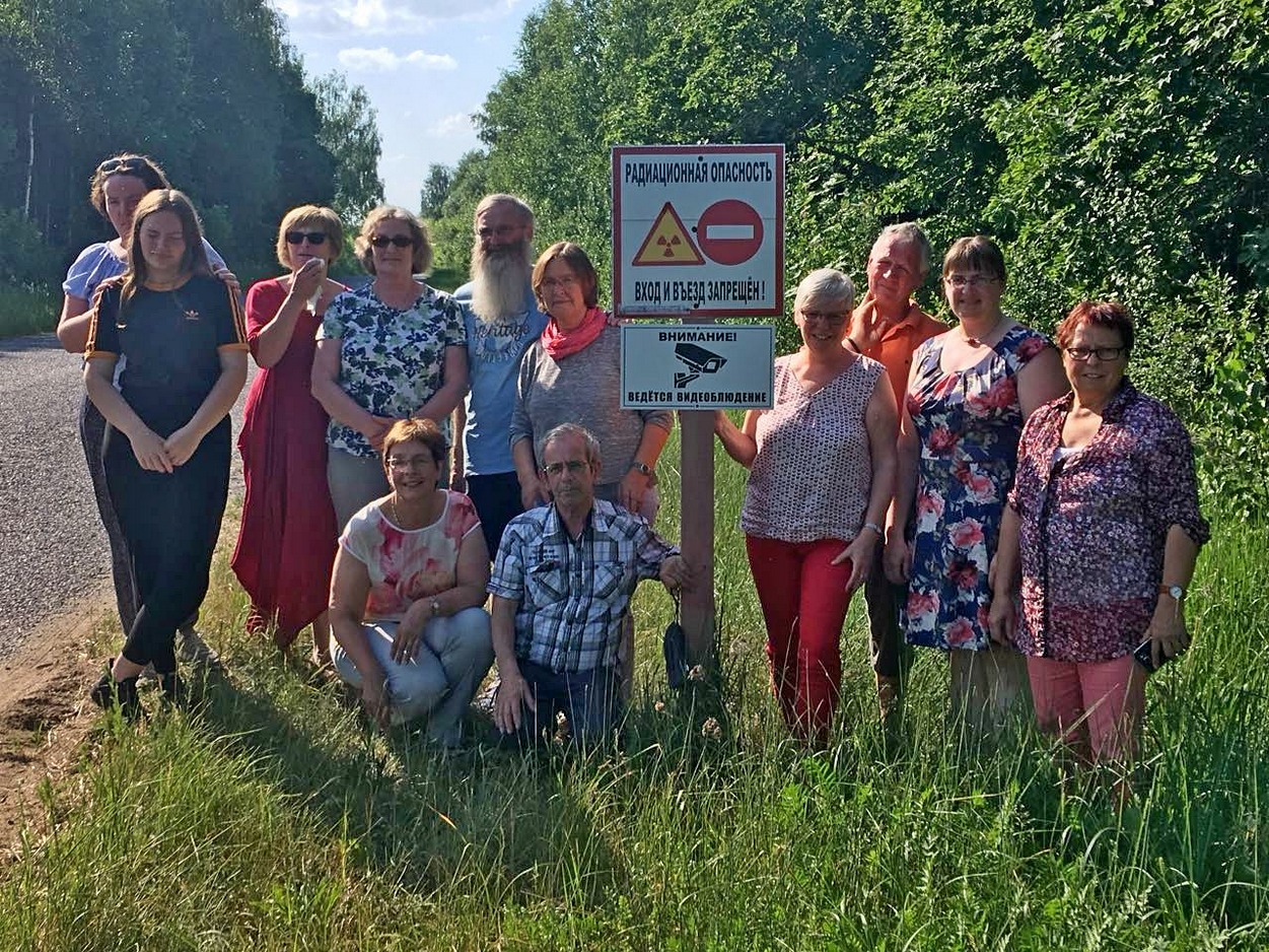 Belarussische Gastfamilien und deutsche Gäste – Gruppenaufnahme vor der Abreise 2018